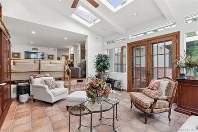 Sprawling Contemporary over 5,000 sf on a lot over 1 acre in - photo 19