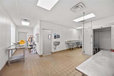 Commercial Lease Opportunity - Turnkey Building on Prominent