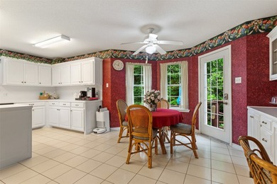 Custom-built, one owner home in beautiful Hideaway Lake, Texas - photo 10