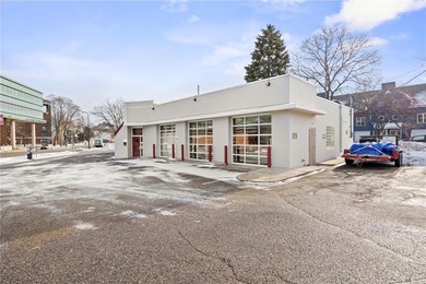 Commercial Lease Opportunity - Turnkey Building on Prominent