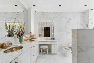 Sprawling Contemporary over 5,000 sf on a lot over 1 acre in - photo 24