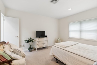 Sprawling Contemporary over 5,000 sf on a lot over 1 acre in - photo 29