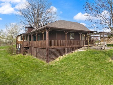 Tucked away in a private, peaceful setting, this one-of-a-kind - photo 5