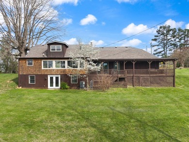 Tucked away in a private, peaceful setting, this one-of-a-kind - photo 6
