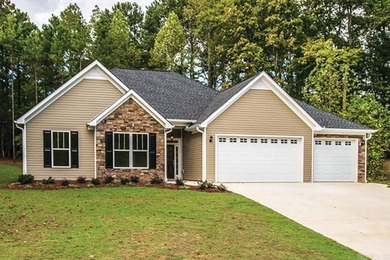 Lake Hamilton Home For Sale in Hot Springs Arkansas