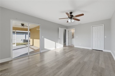 Updated DUPLEX in the heart of Cape Coral. This investment - photo 5