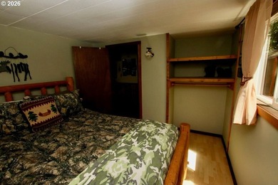 Welcome to this beautifully maintained and thoughtfully updated - photo 11