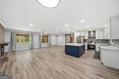 A beautifully maintained home with serene views of Canary Lake - photo 12