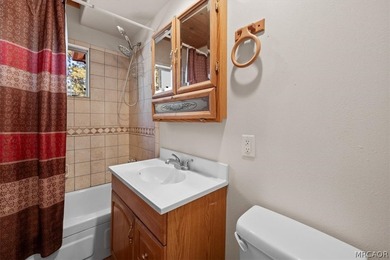 Well-maintained 3-bedroom, 2-bath home on a sprawling 7,500 sq - photo 16