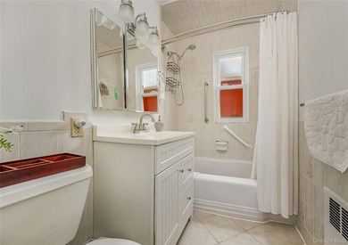 Affordable, spacious, and immaculately maintained 2BR/1.5BA - photo 8