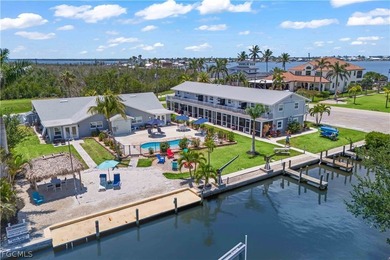 An amazing opportunity to own a unicorn property with SO much - photo 5
