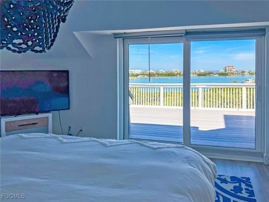 The perfect boater's retreat! This charming three-bedroom - photo 27
