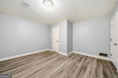 A beautifully maintained home with serene views of Canary Lake - photo 28