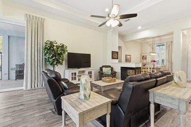 Set within the wide-open landscape of Golden Gate Estates, this - photo 31
