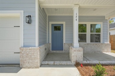 THIS CRAFTSMAN STYLE HOME WILL BE COMPLETED END OF AUGUST, the - photo 2