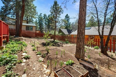 Well-maintained 3-bedroom, 2-bath home on a sprawling 7,500 sq - photo 34
