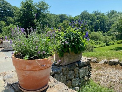 A RARE property. The 28- year owners lovingly restored their - photo 37