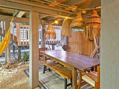 The perfect boater's retreat! This charming three-bedroom - photo 39