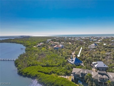 The perfect boater's retreat! This charming three-bedroom - photo 44