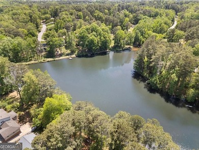 A beautifully maintained home with serene views of Canary Lake - photo 45