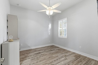 Set within the wide-open landscape of Golden Gate Estates, this - photo 49