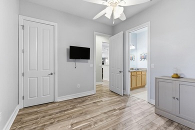 Set within the wide-open landscape of Golden Gate Estates, this - photo 50
