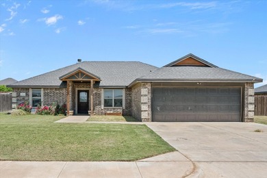 Welcome to this fantastic home located in Hillcrest Country Club - photo 1
