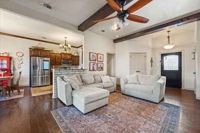 Welcome to this fantastic home located in Hillcrest Country Club - photo 4