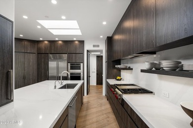 This exquisitely remodeled Apache Cottage captures the essence - photo 10