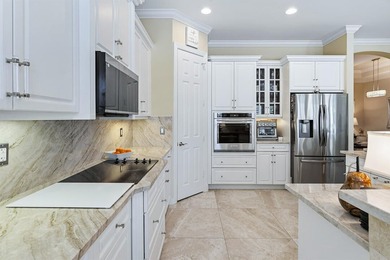 Welcome to this exceptional waterfront single-story residence - photo 18