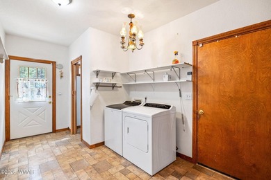 Charming Home with Great Potential in Country Club Manor! Wake - photo 18