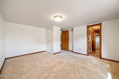 Charming Home with Great Potential in Country Club Manor! Wake - photo 31