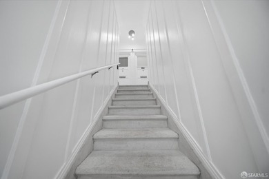 Well-maintained 4-unit building on a quiet SOMA street with - photo 2
