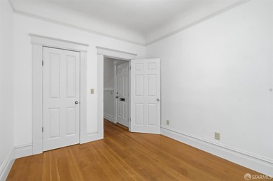 Well-maintained 4-unit building on a quiet SOMA street with - photo 7
