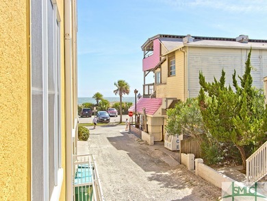 Seller motivated, Beautiful oceanside 3 bedroom 2 bath turnkey - photo 4