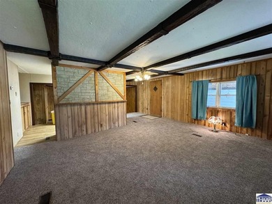 Looking for Lake life? This well-groomed 2-bedroom, 1.5 bathroom - photo 5