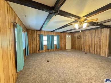 Looking for Lake life? This well-groomed 2-bedroom, 1.5 bathroom - photo 6