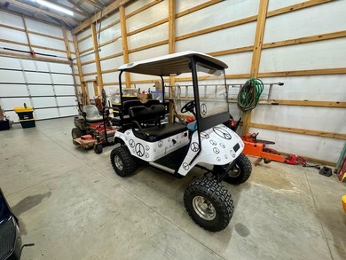 THIS IS AN AUCTION. ADVERTISED PRICE FOR MARKETING PURPOSES ONLY - photo 18