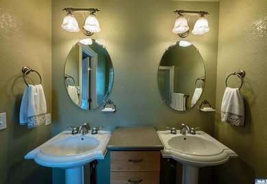 Charming 4 bed, 2 bath home offering 1,924 sqft of comfortable - photo 19