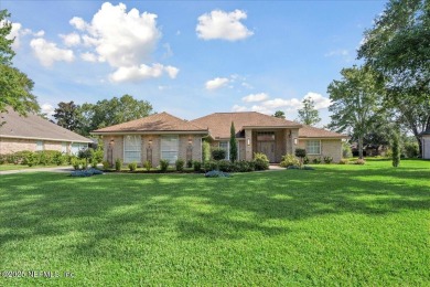 Lake Home For Sale in Fleming Island, Florida