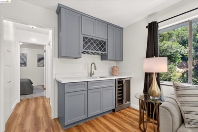 Welcome to 6138 Oakdale Avenue, located in the - photo 25