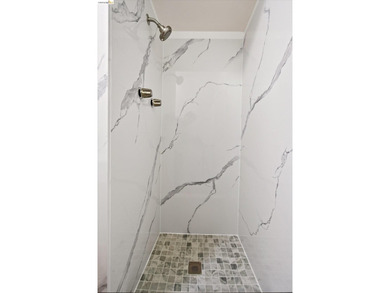 Welcome to 6138 Oakdale Avenue, located in the - photo 28