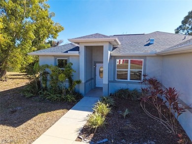 Built in 2023, this 3-bedroom residence with a den and 2 baths - photo 3