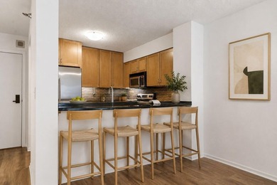 Stylish 1 bedroom, 1 bath condo in the heart of the Mill - photo 3