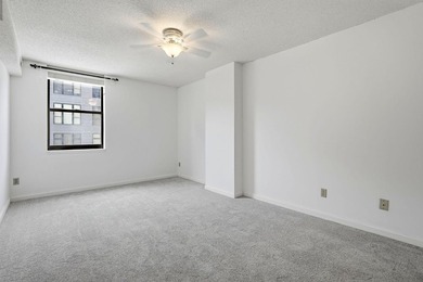 Stylish 1 bedroom, 1 bath condo in the heart of the Mill - photo 9