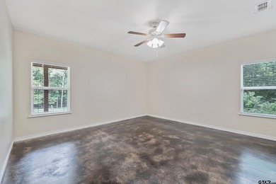Looking for acreage, a shop, and a move-in ready home in Lindale - photo 10