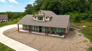 Wake up to year-round Lake Tenkiller views in this beautifully - photo 4