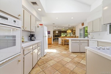 Don't miss this extremely rare opportunity to own a spectacular - photo 8