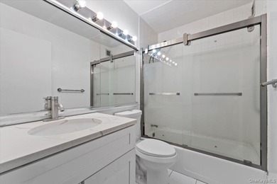 BACK TO MARKET!!! SHOW & SELL! Welcome to 2 Bay Club Drive, Apt - photo 11