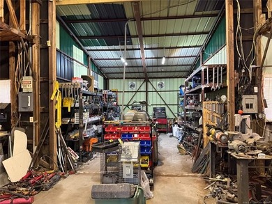 Auction Property! Live onsite auction Thur July 16 10:01 AM - photo 11